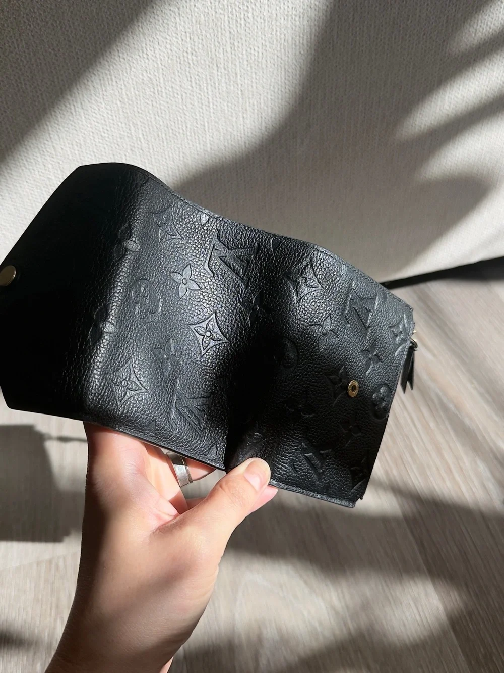 Louis Vuitton authentic bumbag